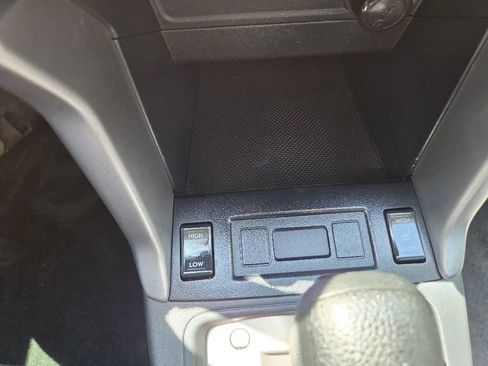 Used 2016 Subaru Forester 2.5i Premium w/ All-Weather Package AWD/4WD image 33