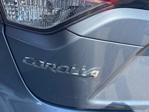 Used 2024 Toyota Corolla LE FWD image 5