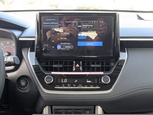 Used 2024 Toyota Corolla Cross LE FWD image 18