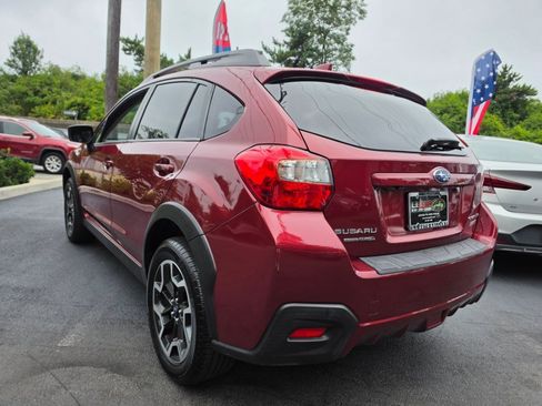 Used 2017 Subaru Crosstrek 2.0i Premium AWD/4WD image 2