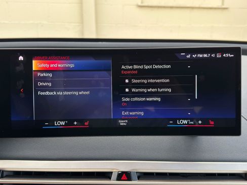 Used 2022 BMW iX xDrive50 w/ Sport Package AWD/4WD image 28