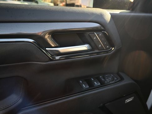 Used 2024 GMC Sierra 2500 AT4 w/ AT4 Premium Plus Package image 18