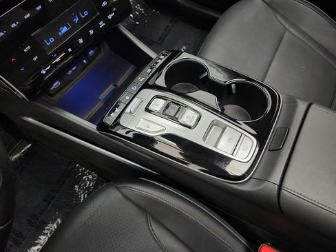 Used 2022 Hyundai Tucson Limited FWD image 11