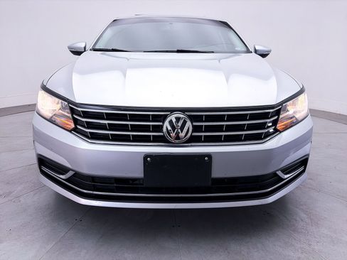 Used 2019 Volkswagen Passat 2.0T Wolfsburg FWD image 10