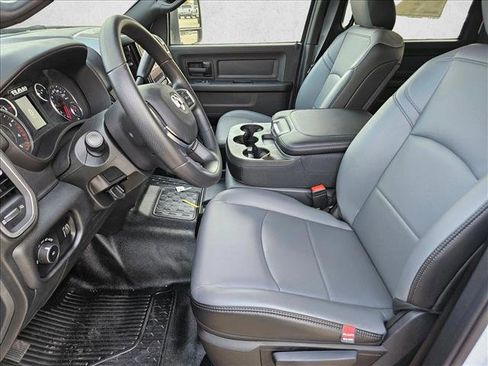 New 2025 RAM 3500 Tradesman w/ Chrome Appearance Group AWD/4WD image 13