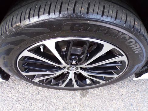 Used 2018 Toyota Camry XSE w/ Audio Package FWD image 41