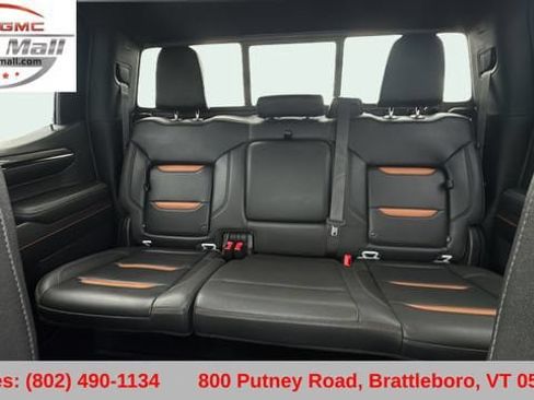 Used 2023 GMC Sierra 1500 AT4 w/ AT4 Premium Package AWD/4WD image 34