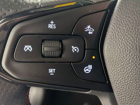 Used 2024 Chevrolet Trax RS image 30