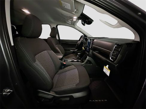 New 2025 Ford Ranger XLT w/ FX4 Off-Road Package image 30