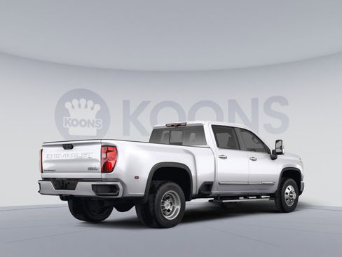 New 2026 Chevrolet Silverado 3500 High Country w/ High Country Premium Package AWD/4WD image 4