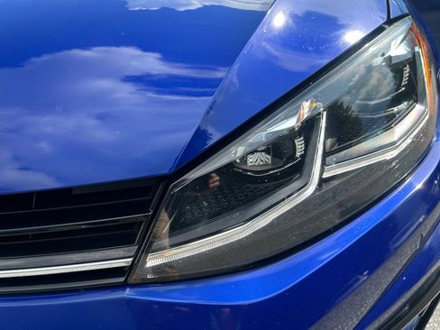 Used 2019 Volkswagen Golf R 4-Door AWD/4WD image 26
