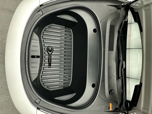 Used 2021 Tesla Model 3 Performance image 40