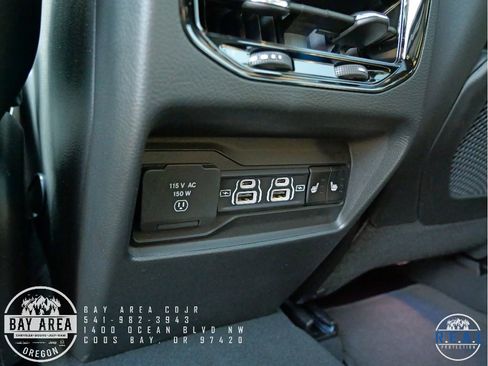 New 2025 Jeep Grand Cherokee Overland w/ Luxury Tech Group IV image 24