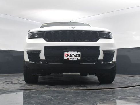 New 2025 Jeep Grand Cherokee L Limited w/ Black Appearance Package image 41