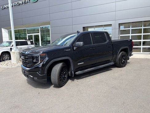 Used 2024 GMC Sierra 1500 Elevation w/ Preferred Package AWD/4WD image 3
