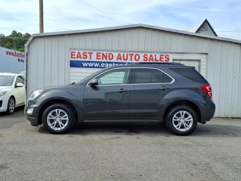 Used 2017 Chevrolet Equinox LT w/ Convenience Package FWD image 2