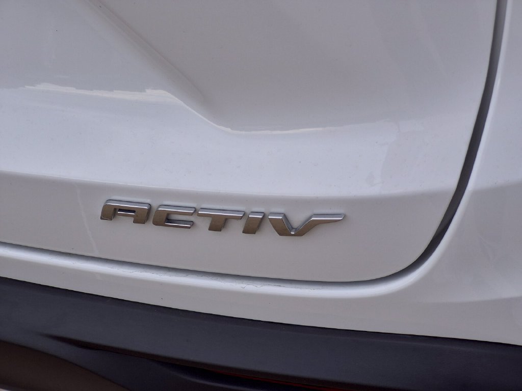 Used 2025 Chevrolet Trax ACTIV w/ Driver Confidence Package FWD image 6