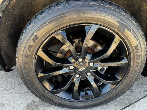 Used 2019 Dodge Durango R/T w/ Blacktop Package AWD/4WD image 28