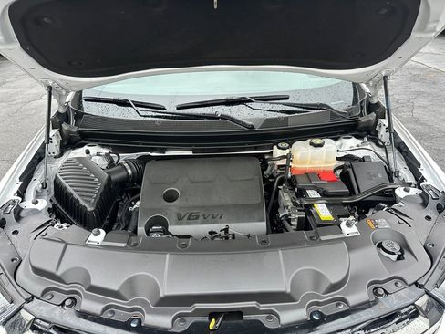 Used 2023 Chevrolet Traverse RS image 22