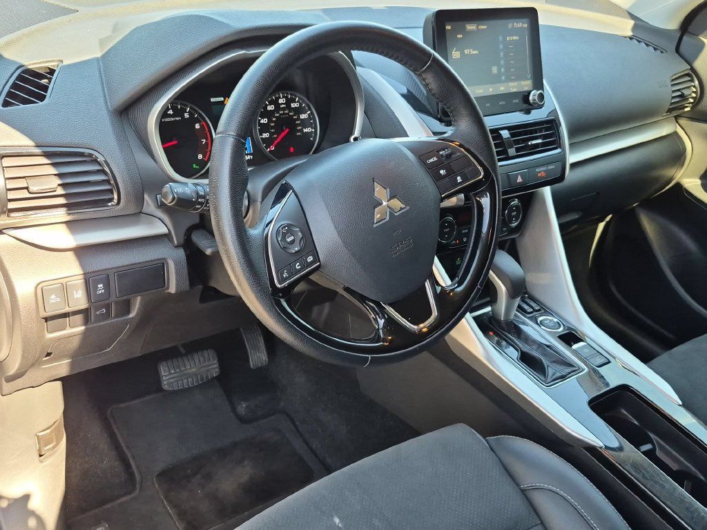 Used 2025 Mitsubishi Eclipse Cross SE AWD/4WD image 15