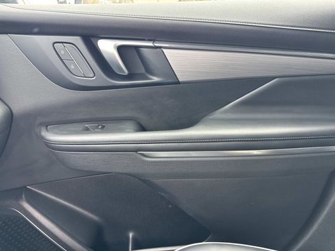 Used 2025 Buick Enclave Preferred image 22