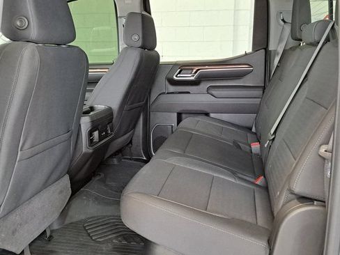 Used 2025 Chevrolet Silverado 1500 LT AWD/4WD image 26