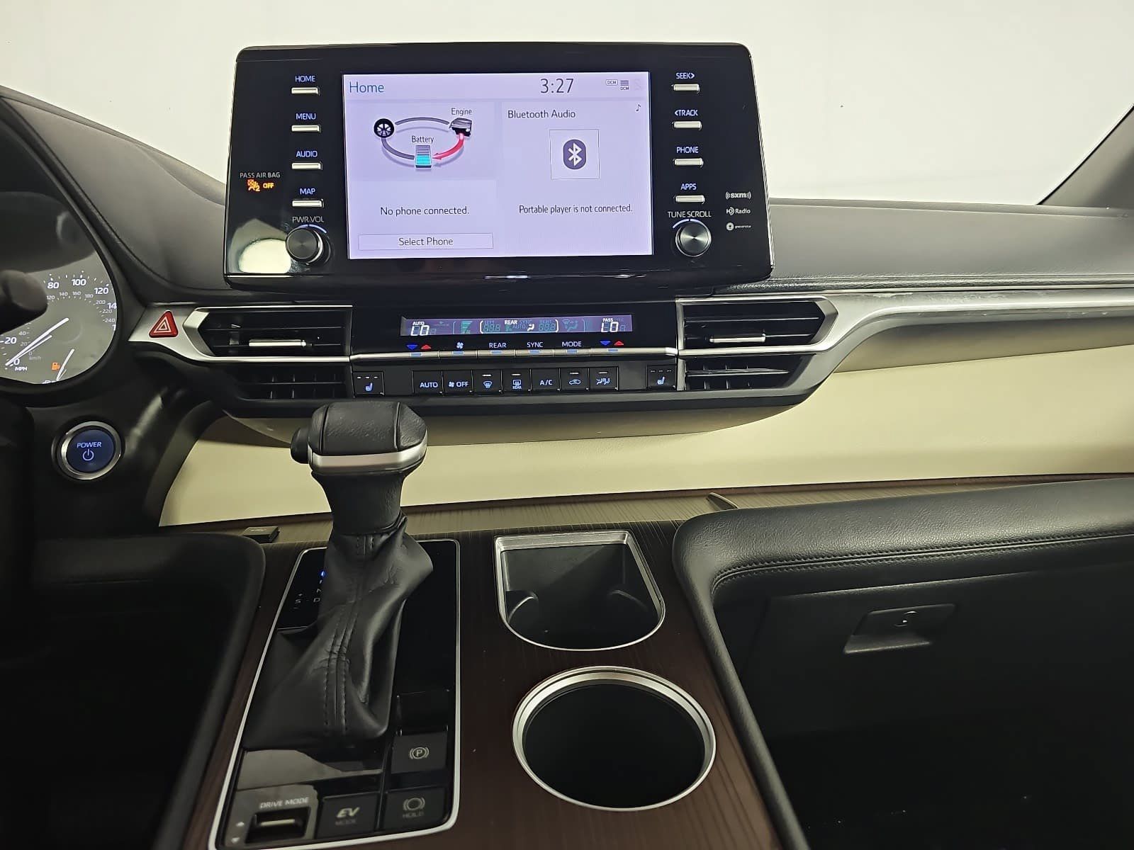 Used 2022 Toyota Sienna XLE FWD image 18