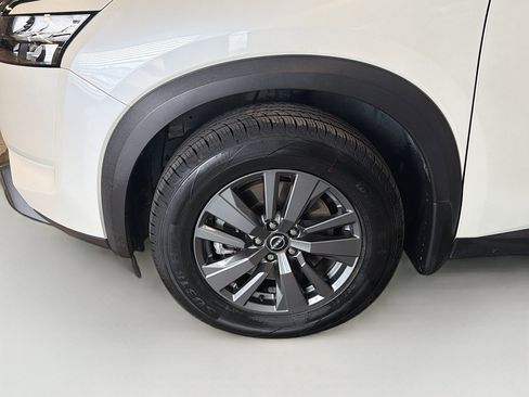 Used 2023 Nissan Pathfinder SV w/ Black Appearance Package image 11