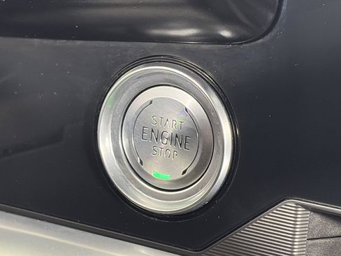 Used 2023 Chevrolet Corvette Stingray Premium Cpe w/ Z51 Performance Package image 31