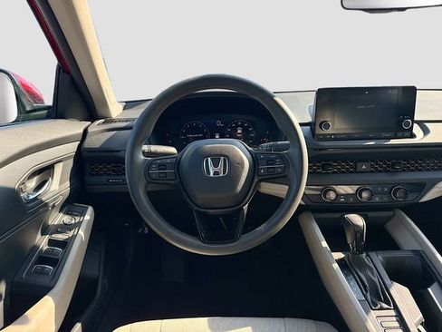 Used 2023 Honda Accord LX image 17
