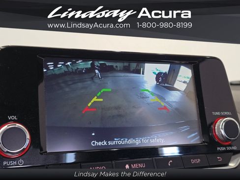 Used 2024 Nissan Altima 2.5 S FWD image 17
