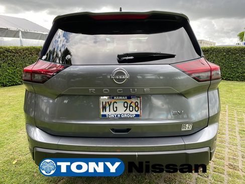 Used 2024 Nissan Rogue SV FWD image 24