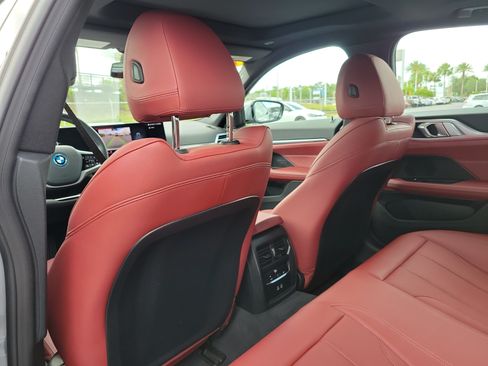 Used 2025 BMW i4 eDrive40 RWD image 12