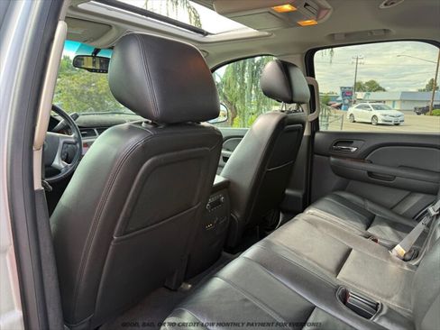 Used 2013 Chevrolet Tahoe LT w/ Luxury Package AWD/4WD image 13