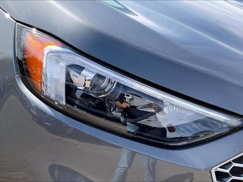 Used 2024 Ford Edge SEL image 29