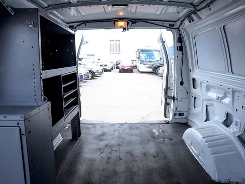 Used 2013 Ford E-150 and Econoline 150 image 11