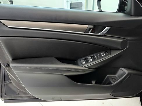 Used 2020 Honda Accord LX image 21