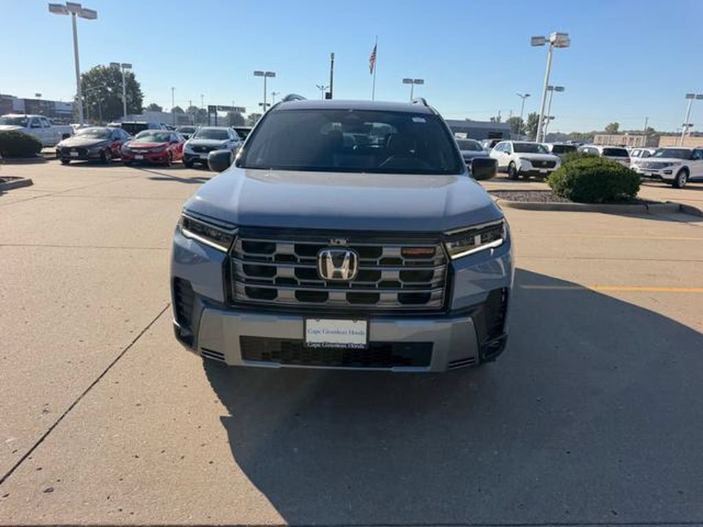 New 2026 Honda Pilot TrailSport image 8