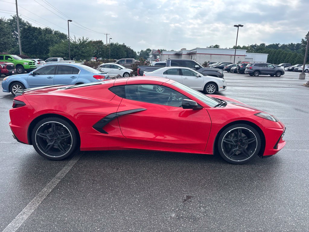 Used 2024 Chevrolet Corvette Stingray Coupe w/ 1LT RWD image 2