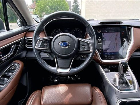 Used 2022 Subaru Outback Touring AWD/4WD image 4