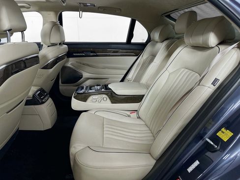 Used 2017 Genesis G90 5.0 Ultimate image 31