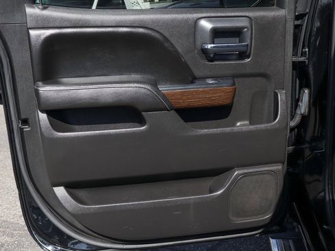 Used 2017 GMC Sierra 1500 Denali image 30