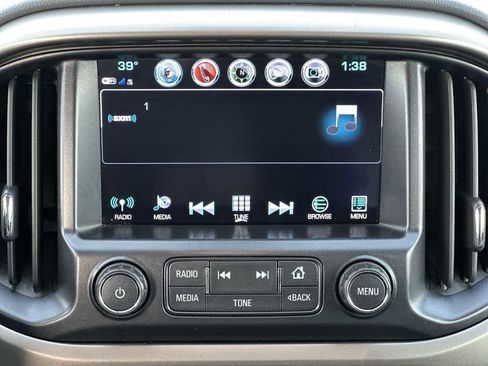 Used 2018 Chevrolet Colorado Z71 image 12