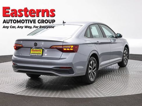 Used 2024 Volkswagen Jetta S FWD image 5