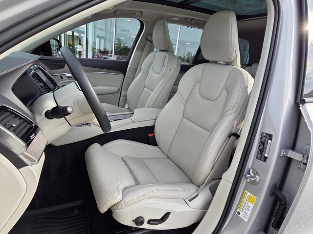 Used 2023 Volvo XC90 T8 Ultimate w/ Protection Package Premier AWD/4WD image 8