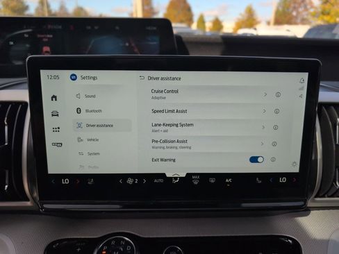 New 2025 Ford Expedition Active image 22