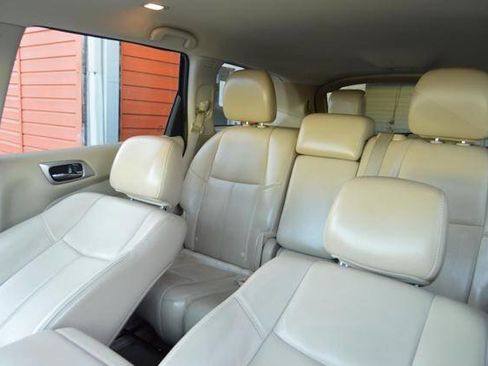 Used 2014 Nissan Pathfinder SL w/ SL Tech Package image 52