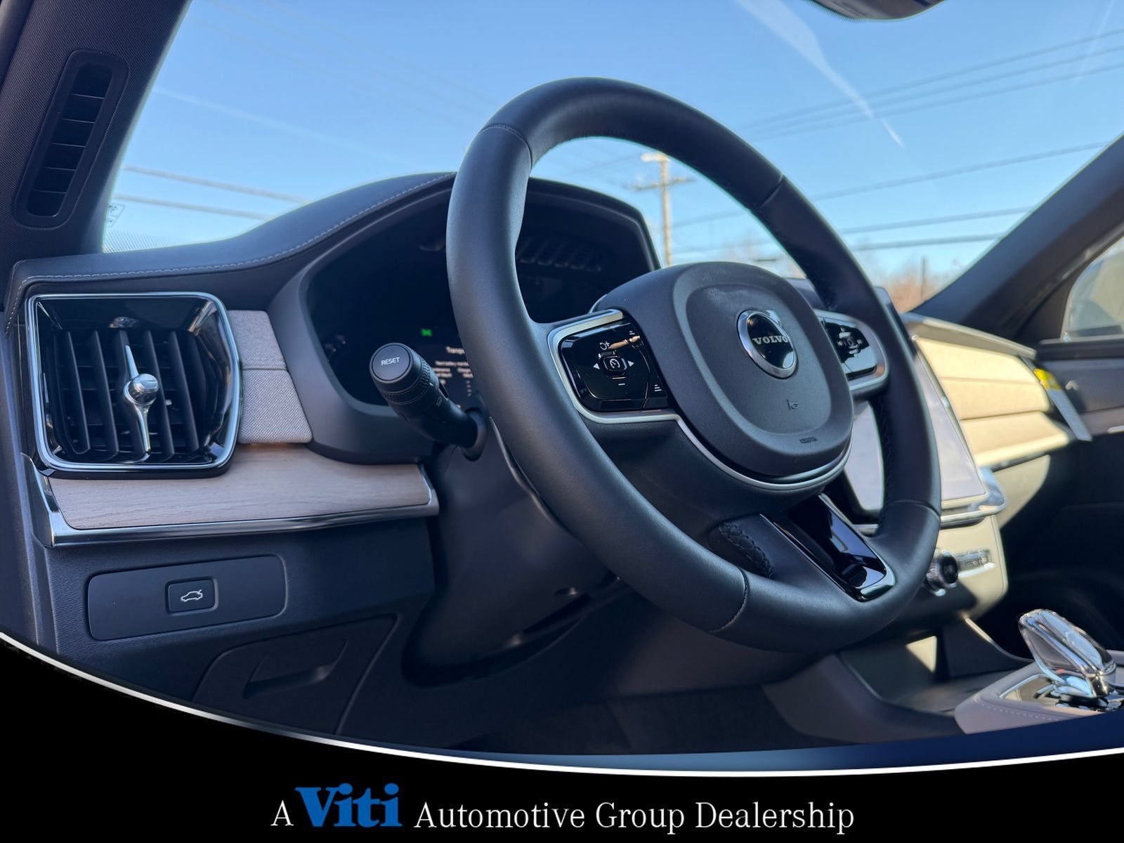 Used 2026 Volvo XC90 B6 Plus w/ Protection Package Premier AWD/4WD image 12