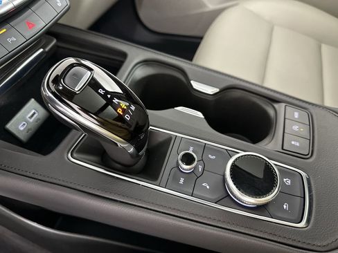 Certified 2023 Cadillac XT4 Luxury w/ Cold Weather Package image 19