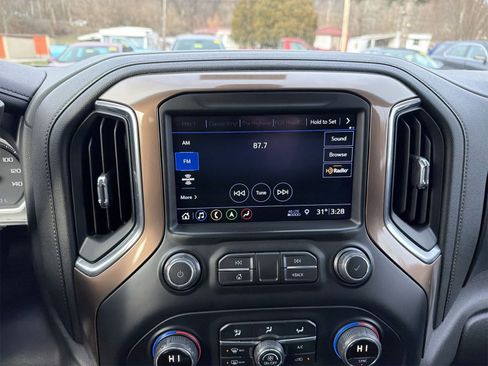 Used 2019 Chevrolet Silverado 1500 High Country image 13